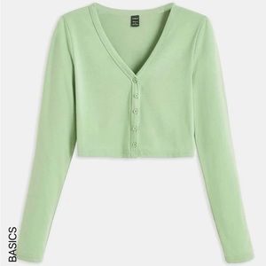 Green Button-Front Long Sleeve Crop Top